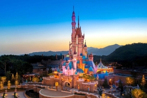 Enchanted Hong Kong &amp; Disneyland